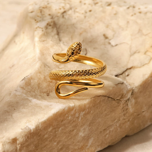 Stunning Snake Ring